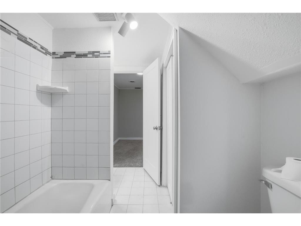 233 Groveland Avenue Minneapolis MN 55403 7038930 image22