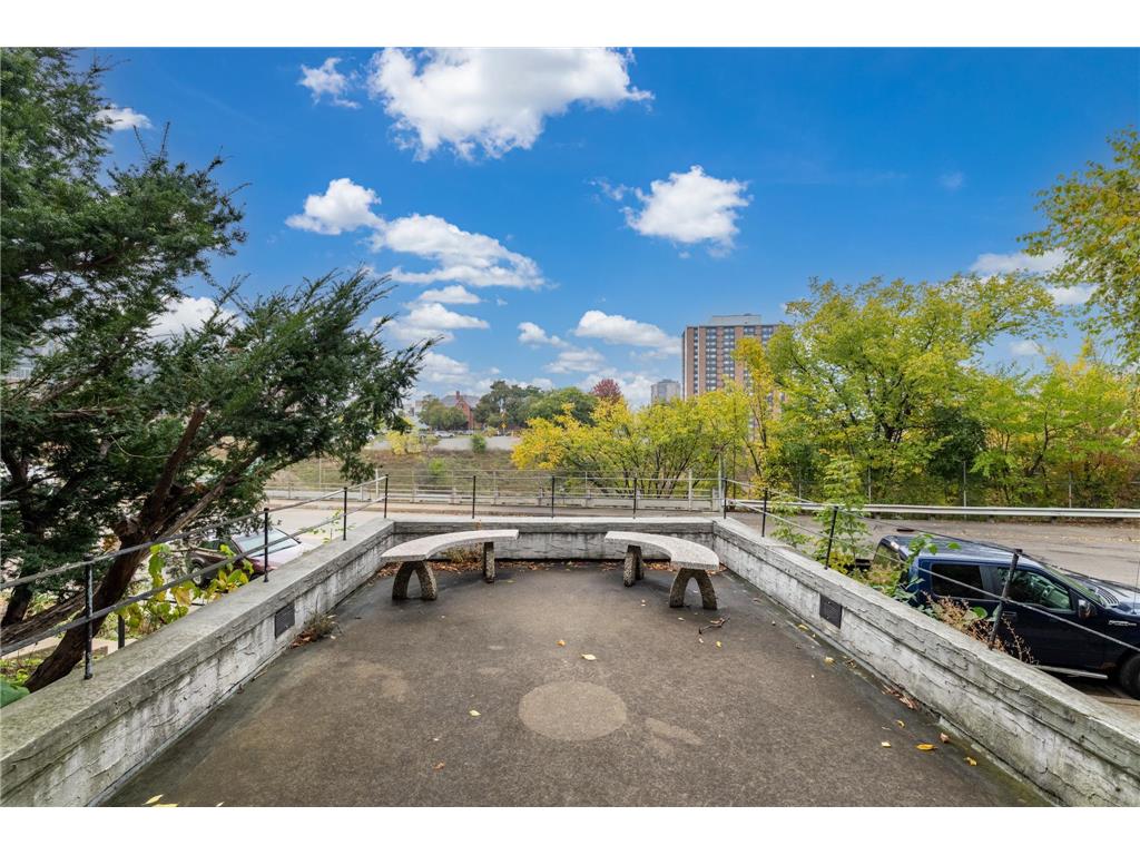 233 Groveland Avenue Minneapolis MN 55403 7038930 image26