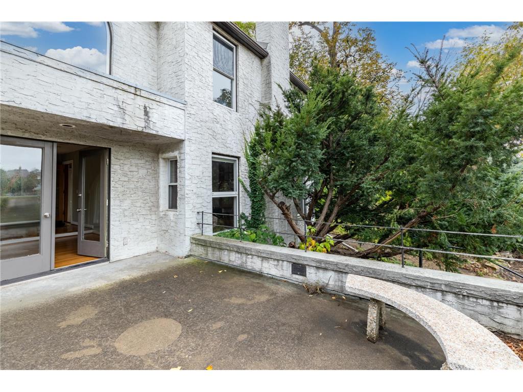 233 Groveland Avenue Minneapolis MN 55403 7038930 image28