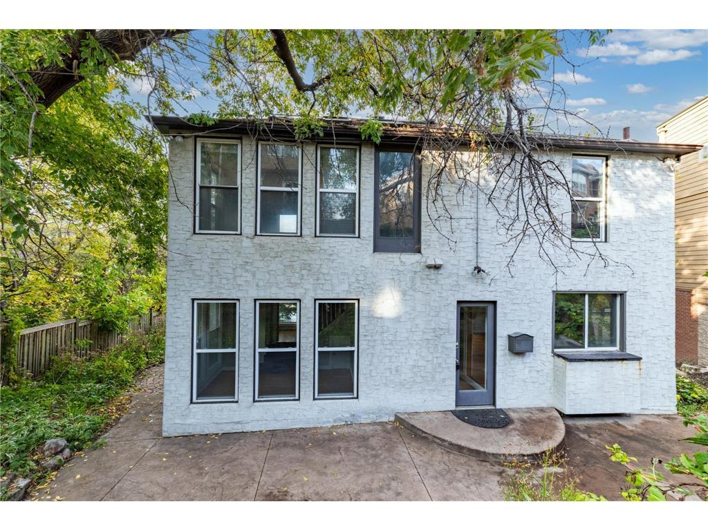 233 Groveland Avenue Minneapolis MN 55403 7038930 image32