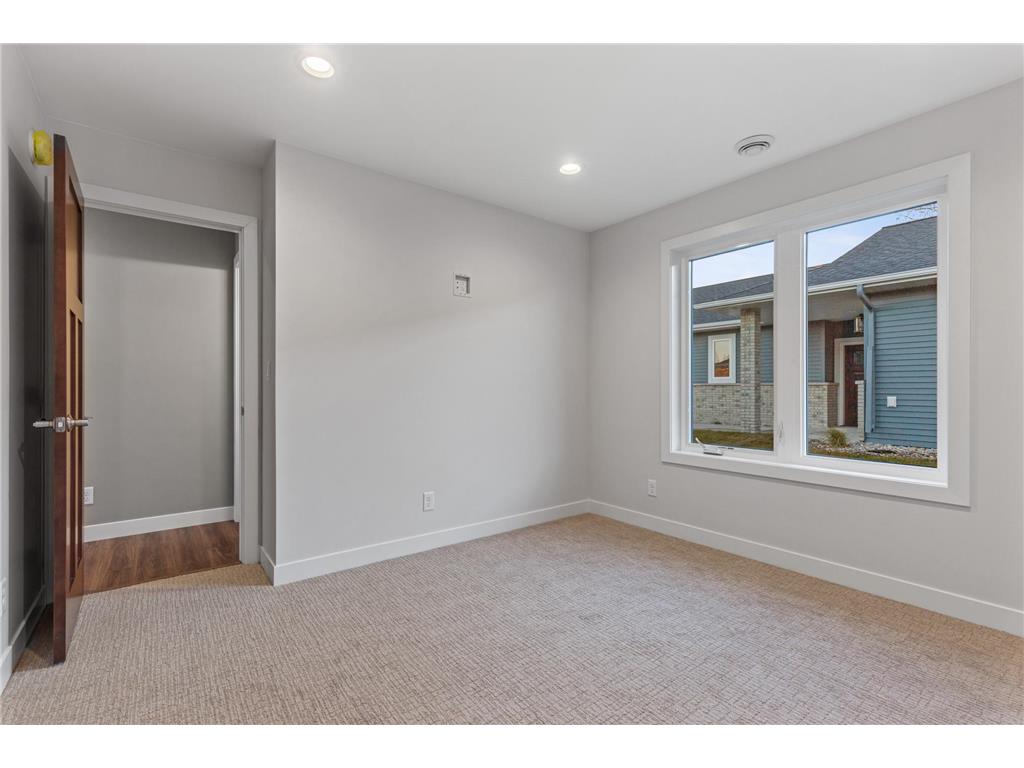 2330 30 Avenue S Fargo ND 58104 7044295 image25