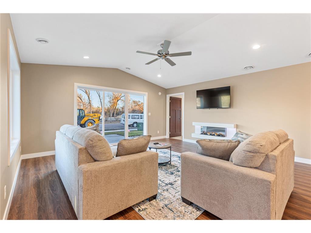 2330 30 Avenue S Fargo ND 58104 7044295 image6