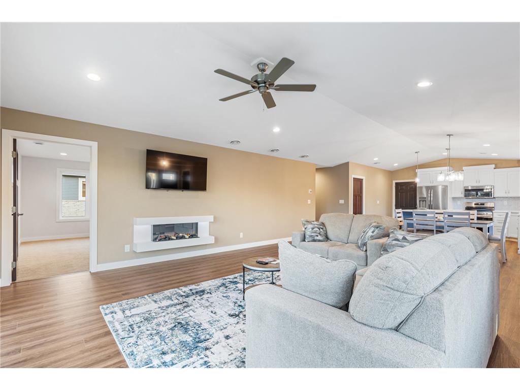 2330 30 Avenue S Fargo ND 58104 7044295 image7