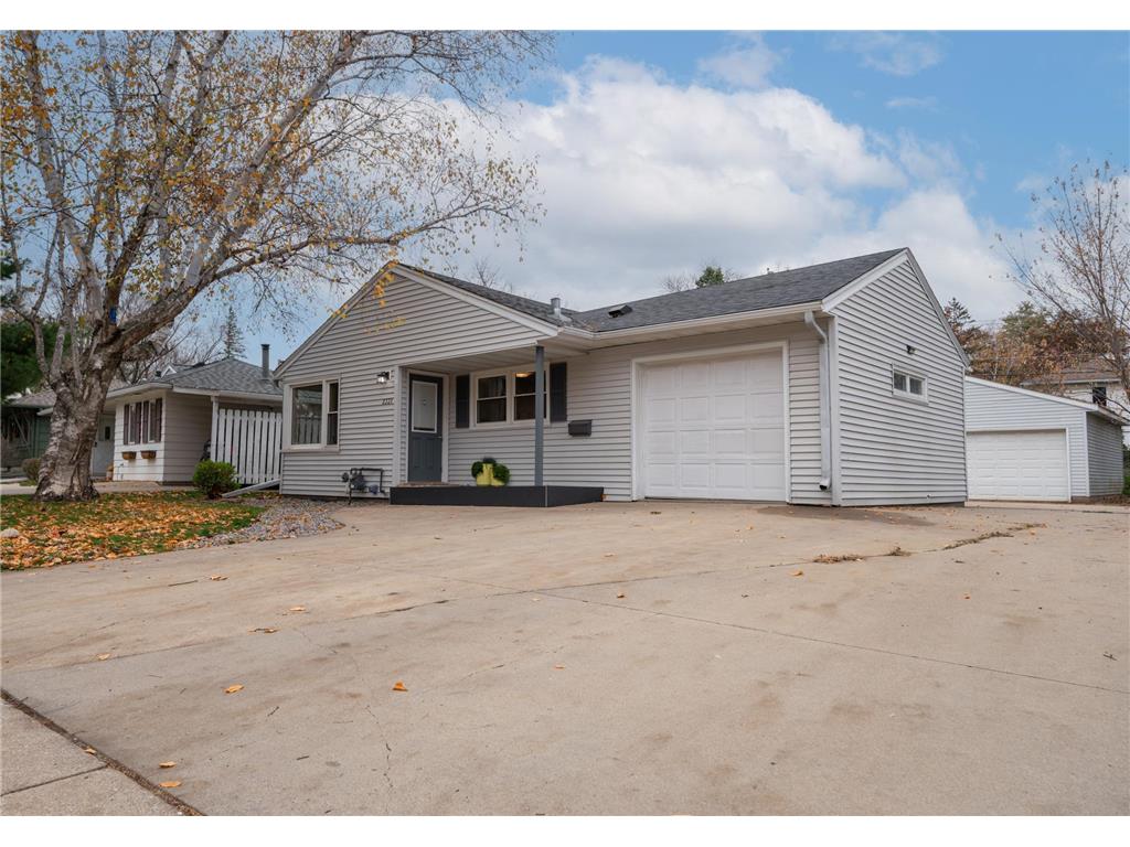 2331 17th Avenue NW Rochester MN 55901 6452059 image1