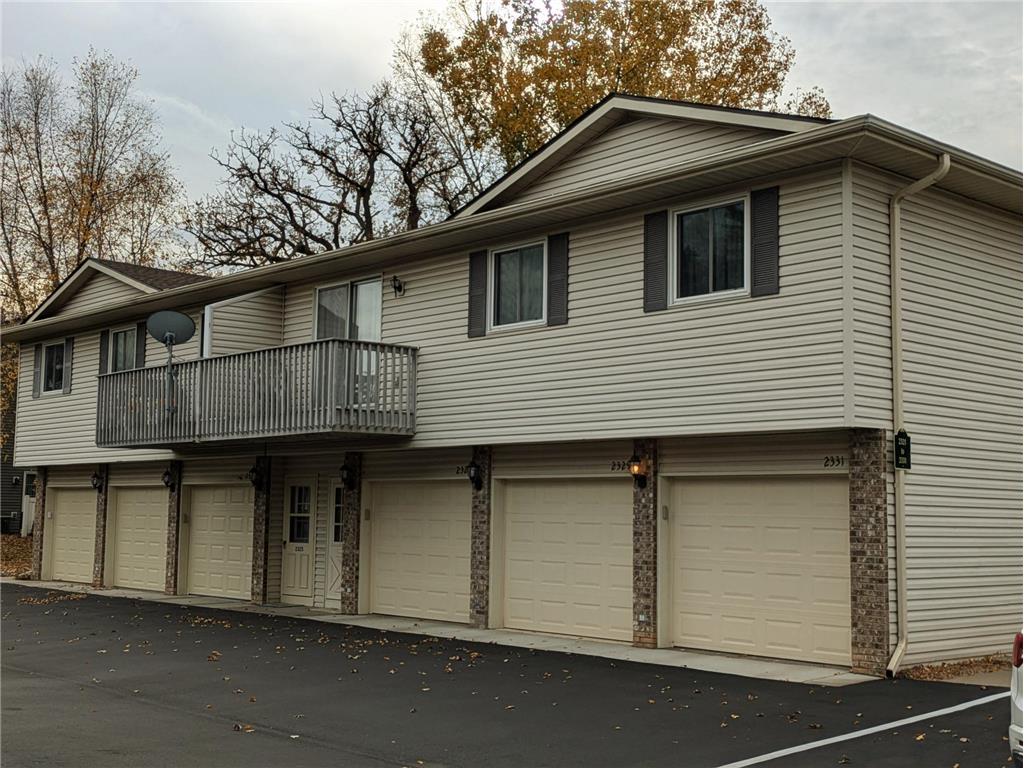 2331 Grenadier Avenue N Oakdale MN 55128 6623261 image1