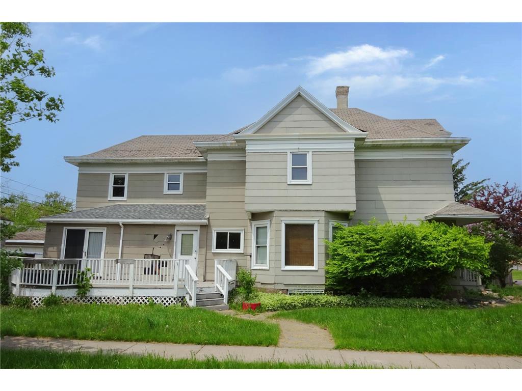 2332 E 7th Street Superior WI 54880 6738677 image1