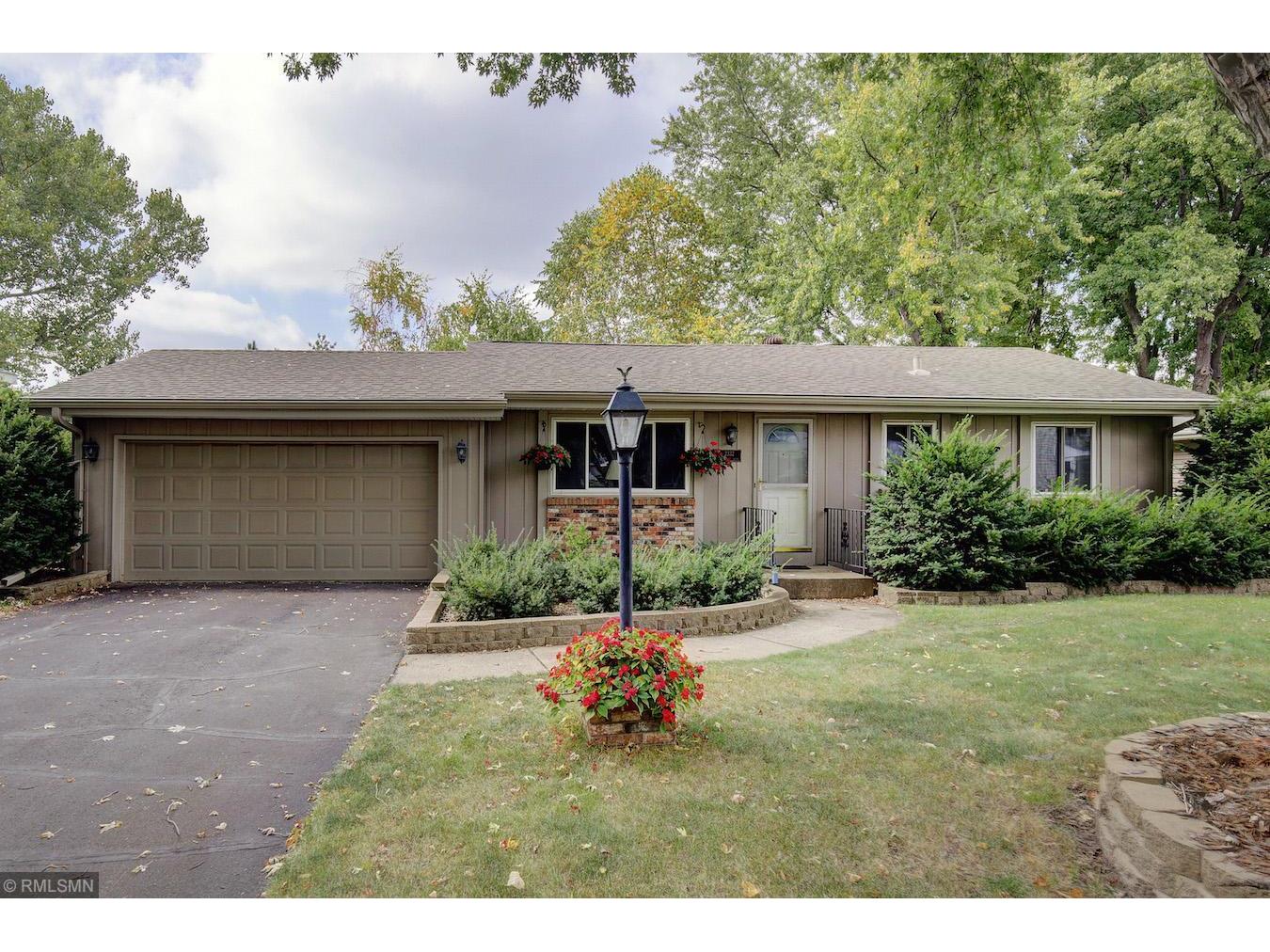 2332 Lamplight Drive, Woodbury, MN 55125 MLS 5664405 Edina Realty