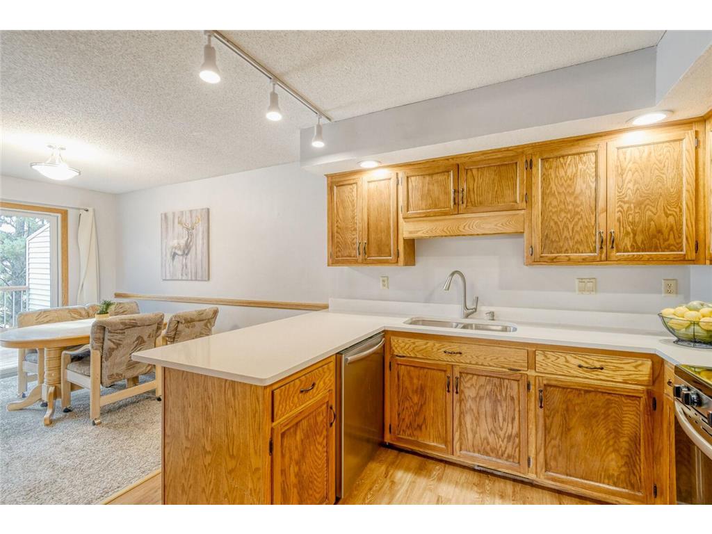 2333 Amberwood Drive Woodbury MN 55125 7043085 image2