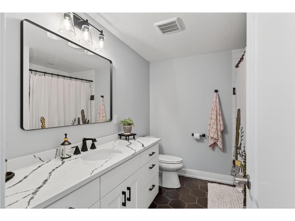 2333 Orion Street SW Rochester MN 55902 7044227 image33