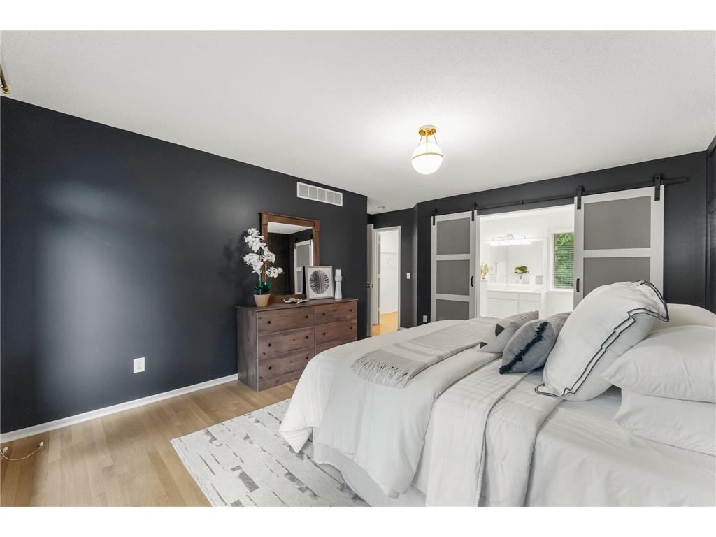 2333 Stone Creek Lane W Chanhassen MN 55317 7103373 image18