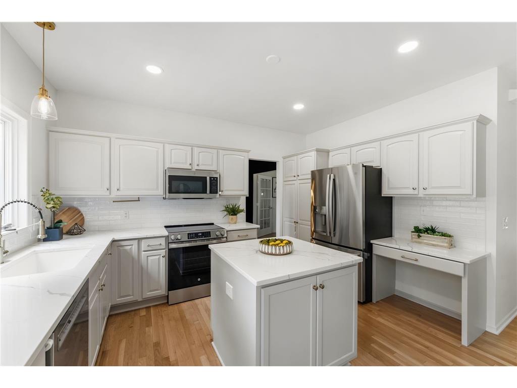 2333 Stone Creek Lane W Chanhassen MN 55317 7103373 image8
