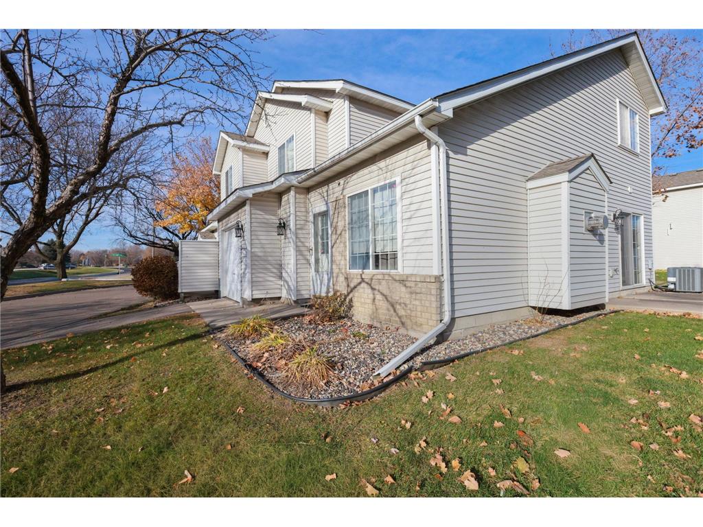 2333 Williams Drive Burnsville MN 55337 6817735 image2
