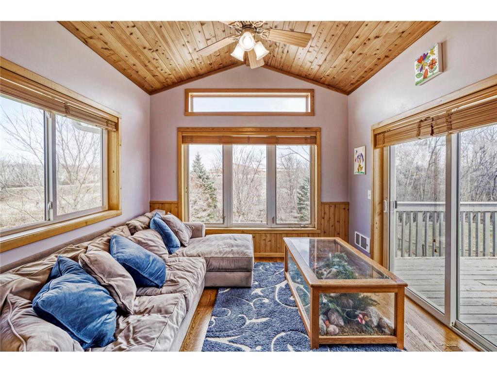 2334 Manuela Drive Chaska MN 55318 7070005 image5