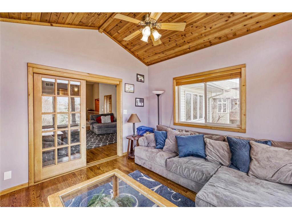 2334 Manuela Drive Chaska MN 55318 7070005 image6