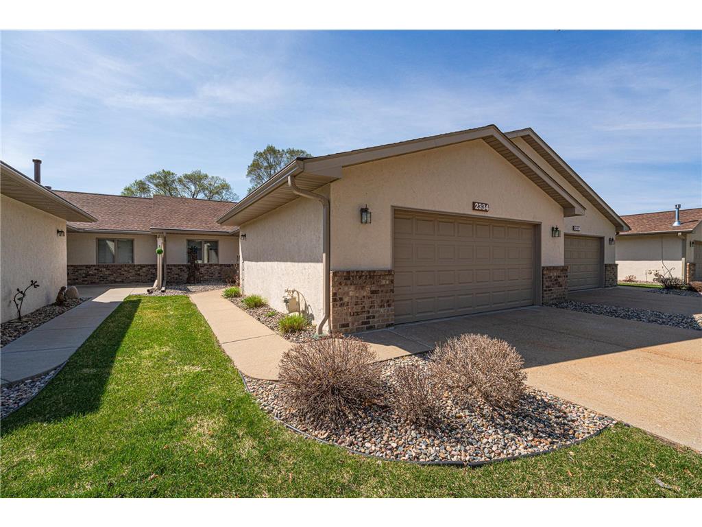 2334 Pinewood Drive Shakopee MN 55379 7043843 image1