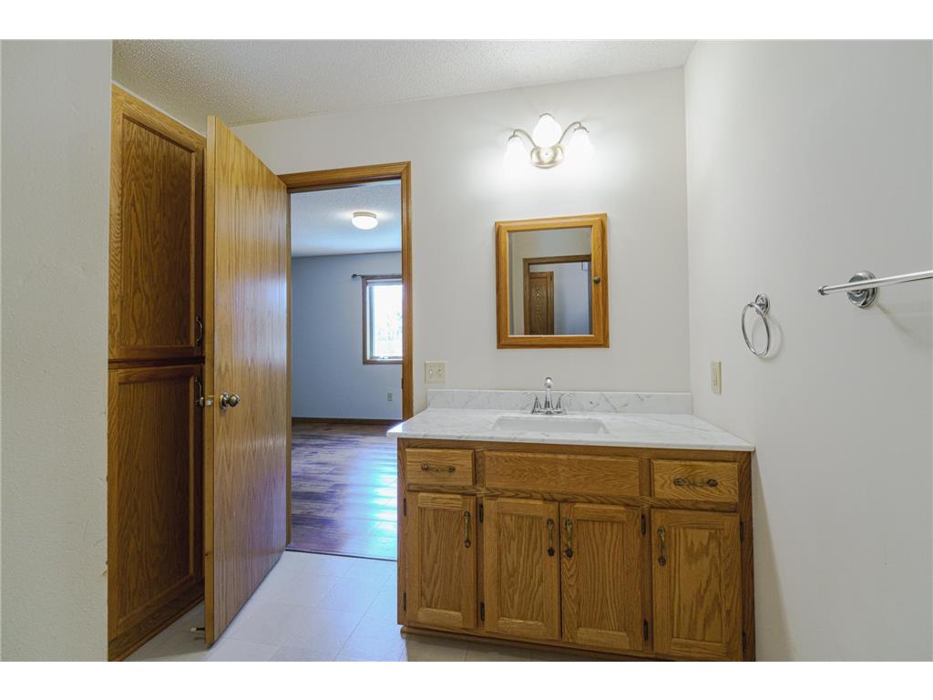 2334 Pinewood Drive Shakopee MN 55379 7043843 image19