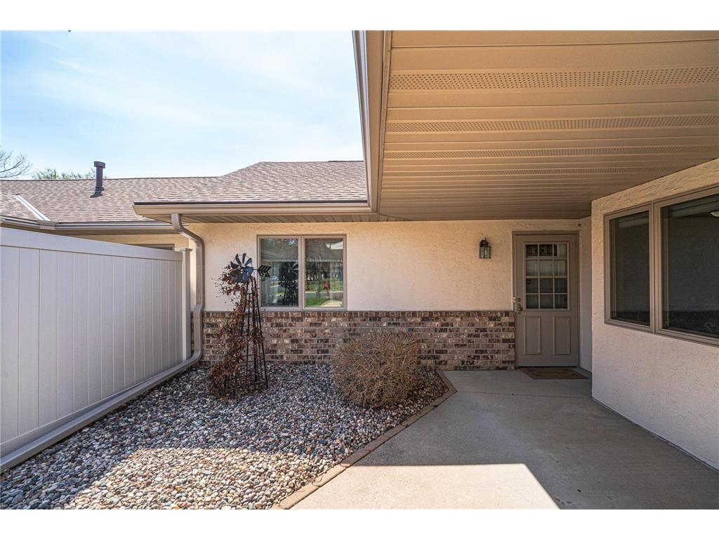 2334 Pinewood Drive Shakopee MN 55379 7043843 image3