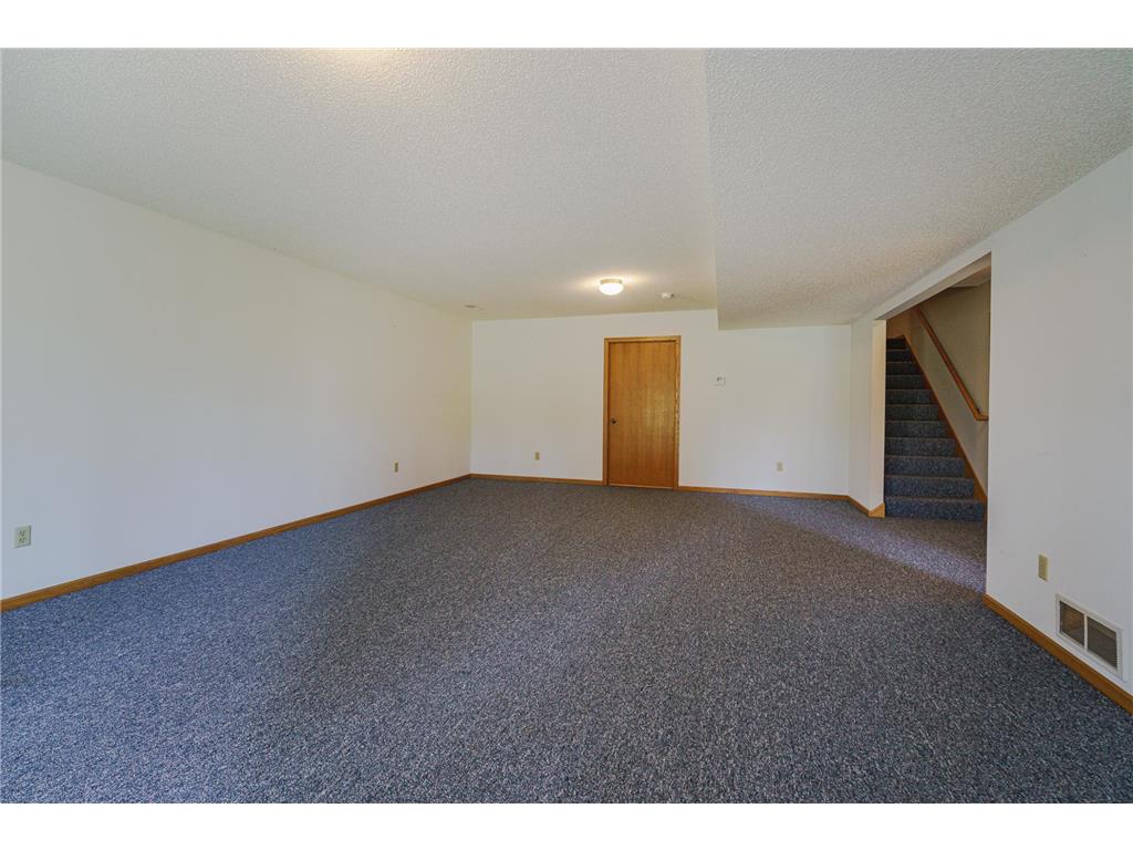 2334 Pinewood Drive Shakopee MN 55379 7043843 image30