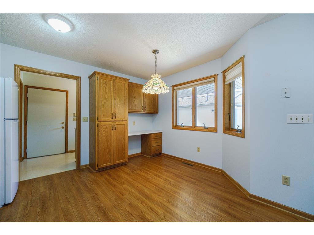 2334 Pinewood Drive Shakopee MN 55379 7043843 image8