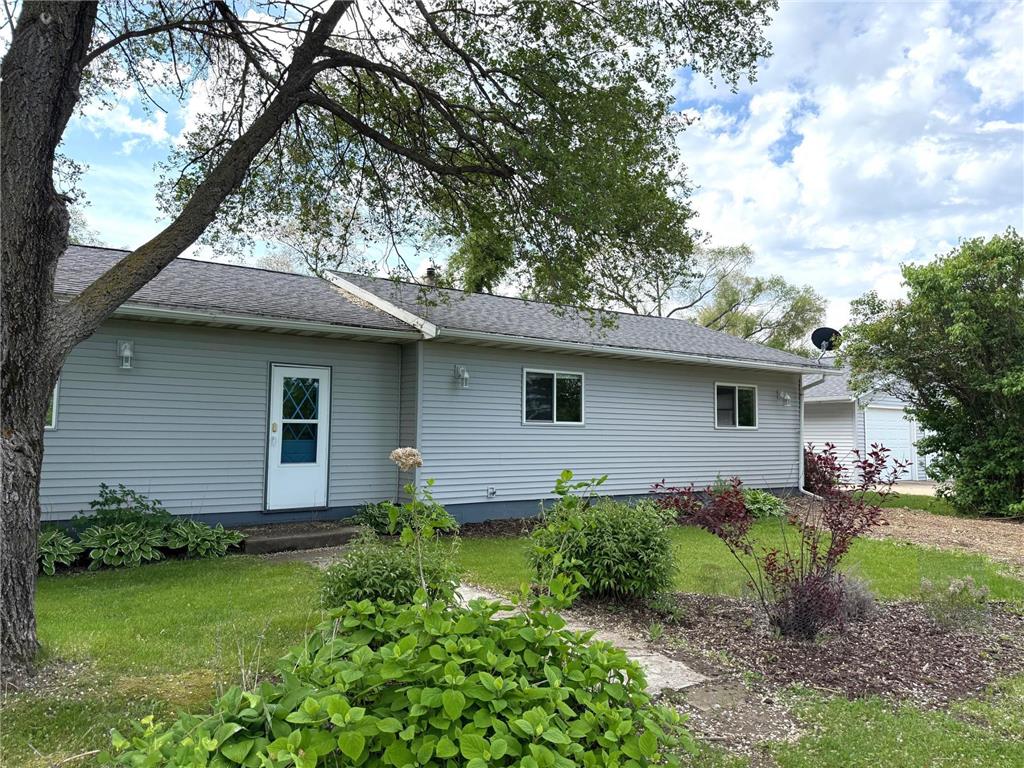 23355 Hwy 23 NE Hawick MN 56273 6734254 image1