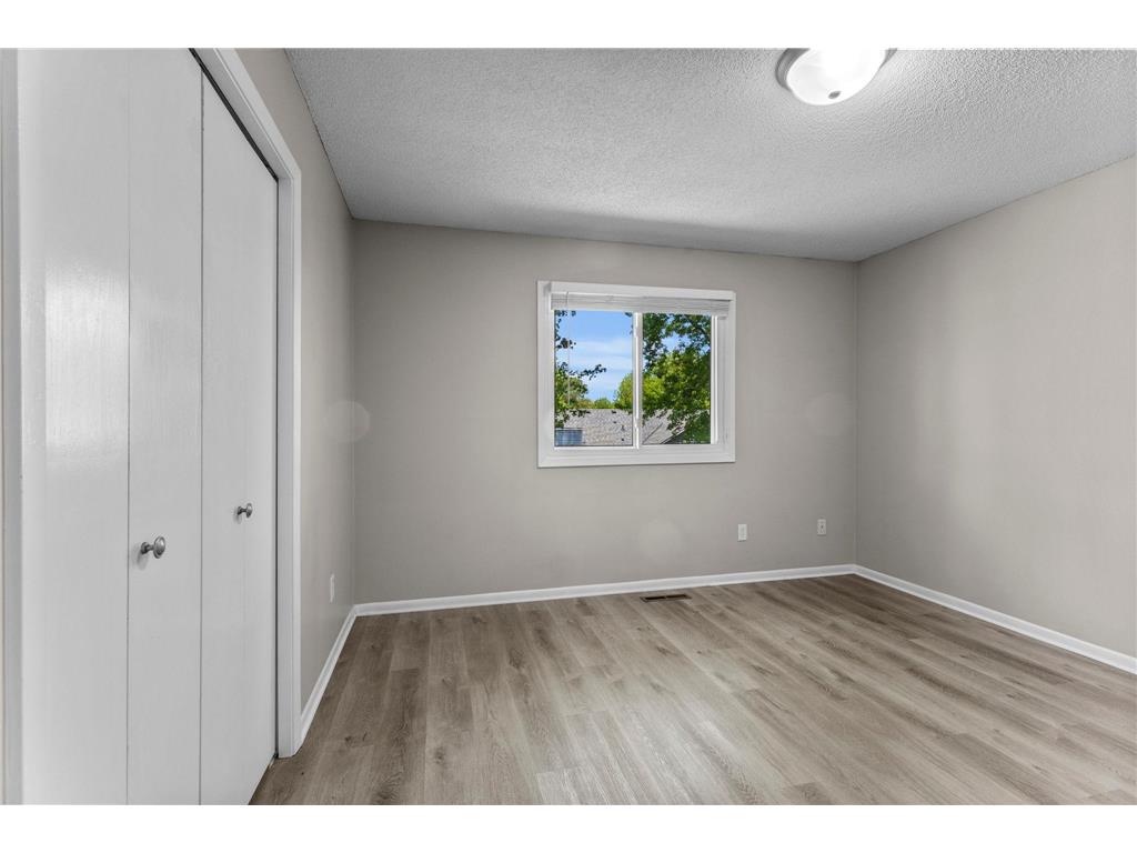 2336 Hale Avenue N Oakdale MN 55128 7078438 image17