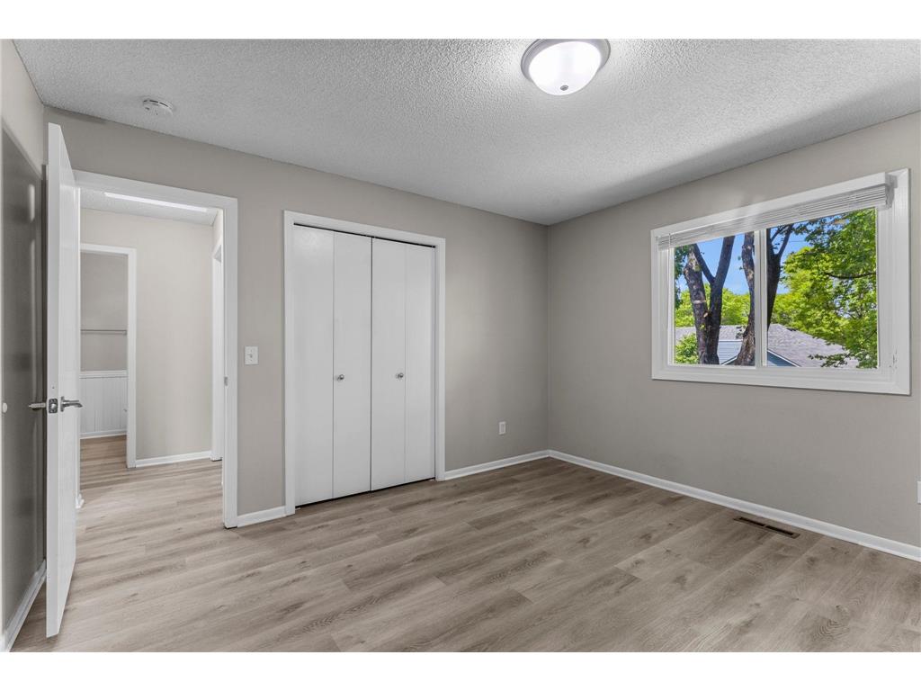 2336 Hale Avenue N Oakdale MN 55128 7078438 image18
