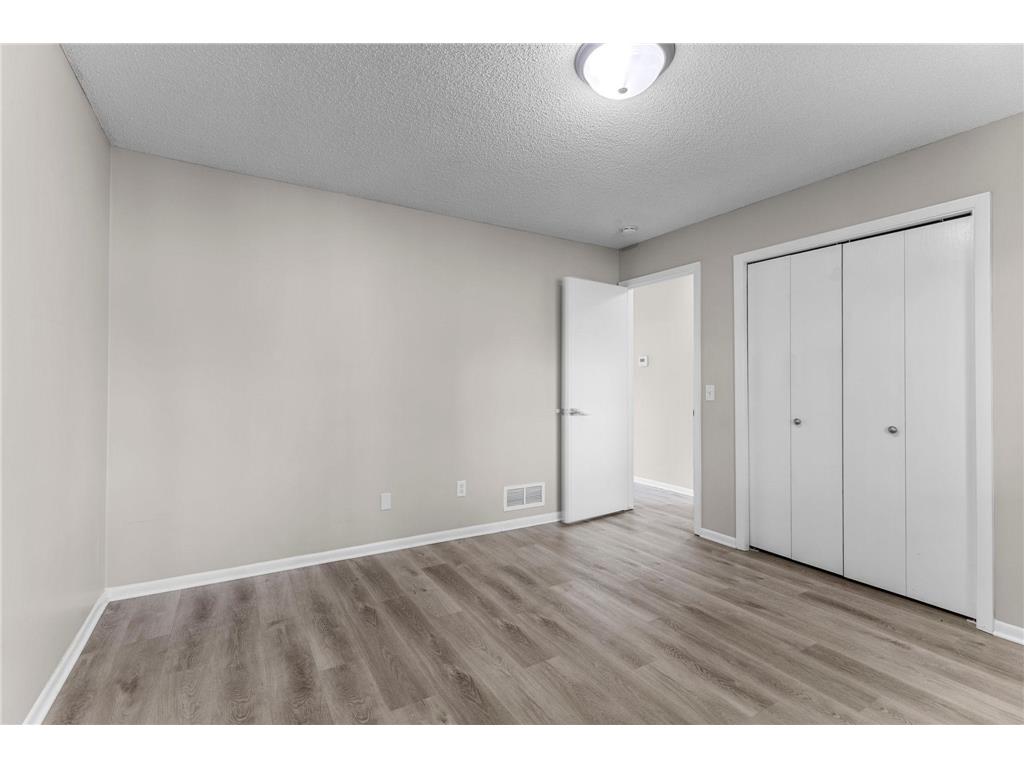 2336 Hale Avenue N Oakdale MN 55128 7078438 image19