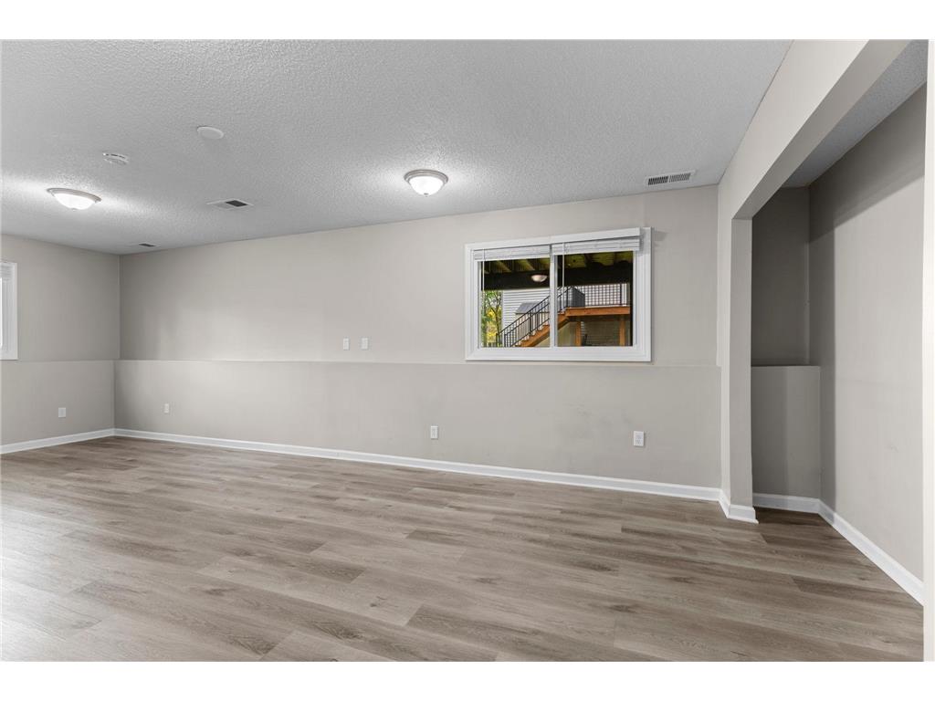 2336 Hale Avenue N Oakdale MN 55128 7078438 image25