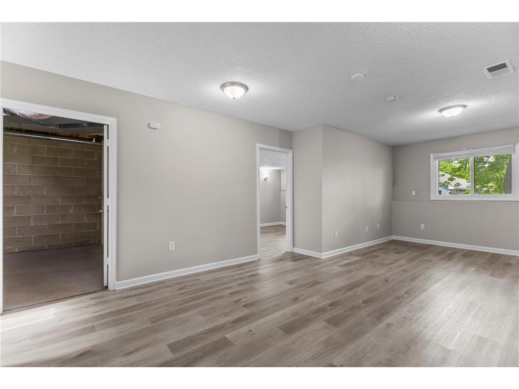2336 Hale Avenue N Oakdale MN 55128 7078438 image26