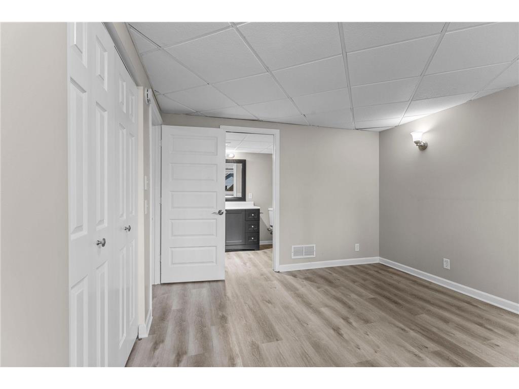 2336 Hale Avenue N Oakdale MN 55128 7078438 image32