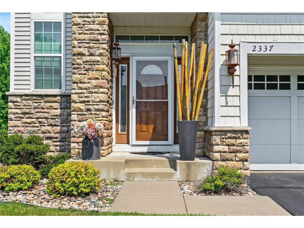 2337 Woodcrest Drive Woodbury MN 55129 6580317 image1