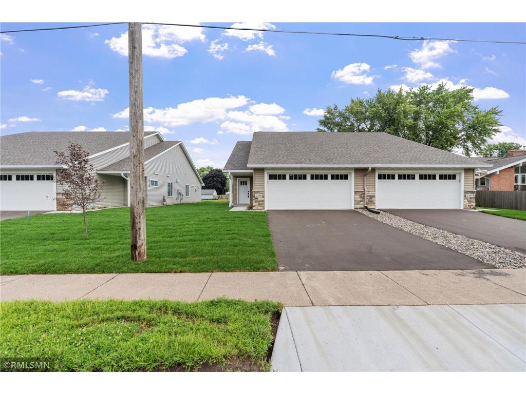 2339 17th Avenue E North Saint Paul MN 55109 6752707 image27