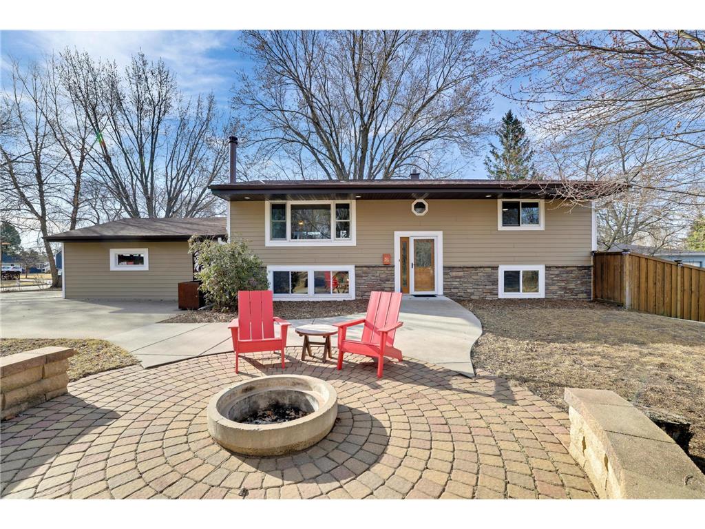 2339 Hand Avenue Roseville MN 55113 6683638 image1