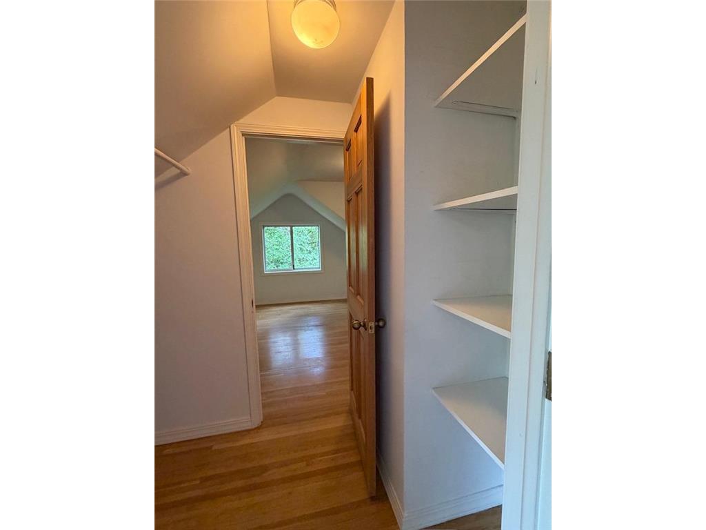 2339 Roselawn Avenue W Roseville MN 55113 - Walsh 7088051 image14