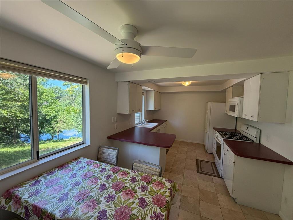 2339 Roselawn Avenue W Roseville MN 55113 - Walsh 7088051 image17