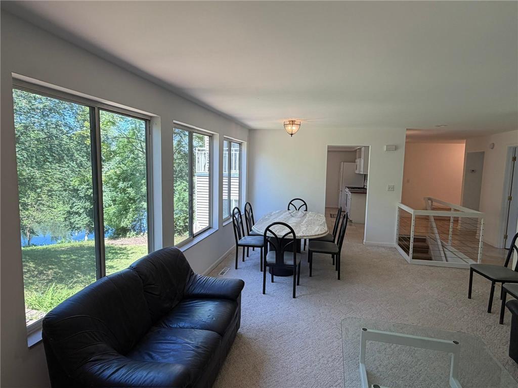 2339 Roselawn Avenue W Roseville MN 55113 - Walsh 7088051 image19