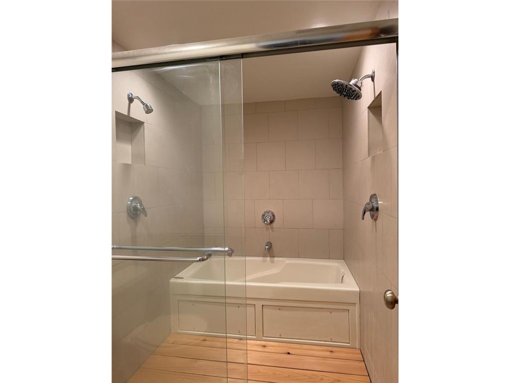 2339 Roselawn Avenue W Roseville MN 55113 - Walsh 7088051 image23