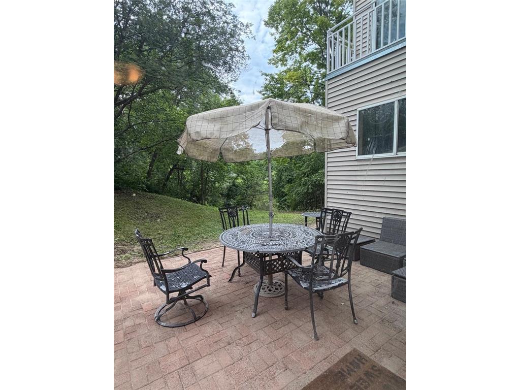 2339 Roselawn Avenue W Roseville MN 55113 - Walsh 7088051 image24