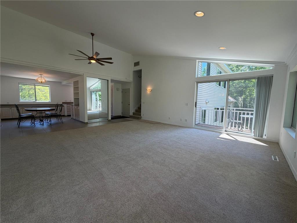 2339 Roselawn Avenue W Roseville MN 55113 - Walsh 7088051 image5