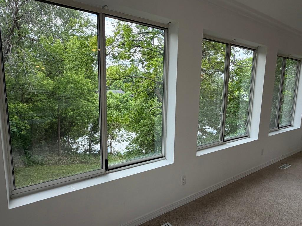 2339 Roselawn Avenue W Roseville MN 55113 - Walsh 7088051 image7