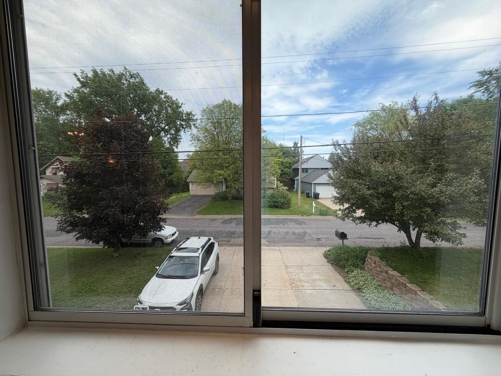 2339 Roselawn Avenue W Roseville MN 55113 - Walsh 7088051 image9