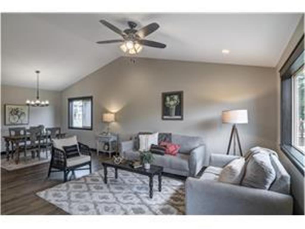 234 S Chestnut Street Ellsworth WI 54011 6820861 image1