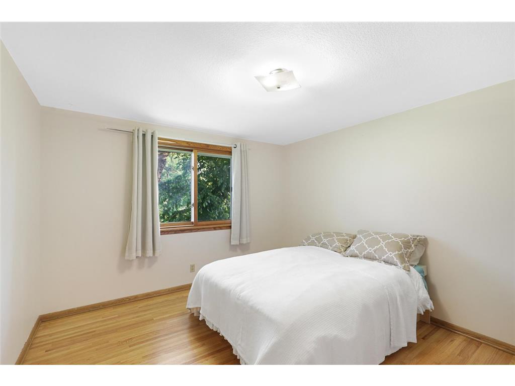 2340 Skyline Drive Bloomington MN 55425 7098750 image21