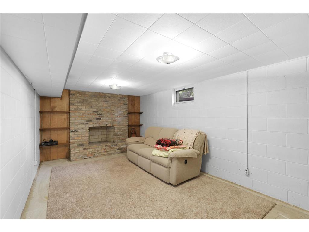 2340 Skyline Drive Bloomington MN 55425 7098750 image25