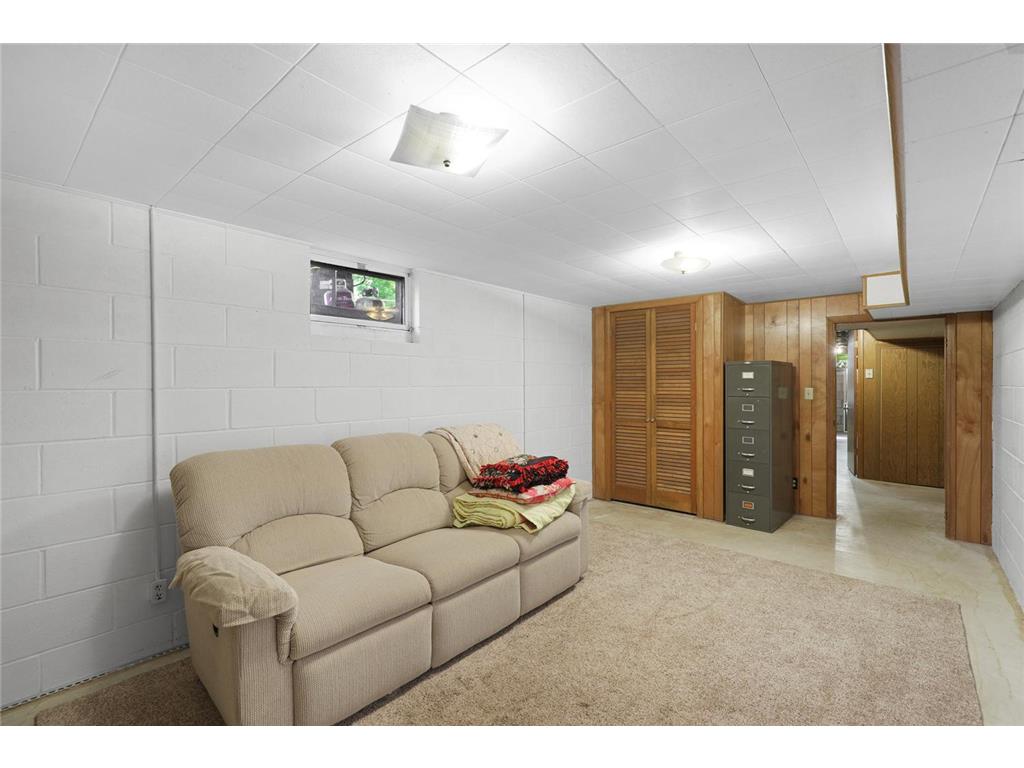2340 Skyline Drive Bloomington MN 55425 7098750 image27