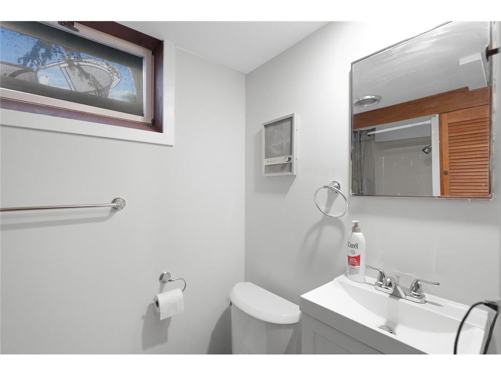 2340 Skyline Drive Bloomington MN 55425 7098750 image29