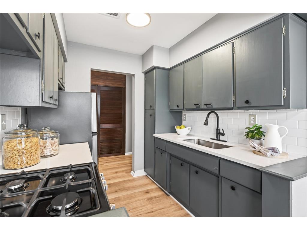 2341 Unity Avenue N Golden Valley MN 55422 7020320 image12