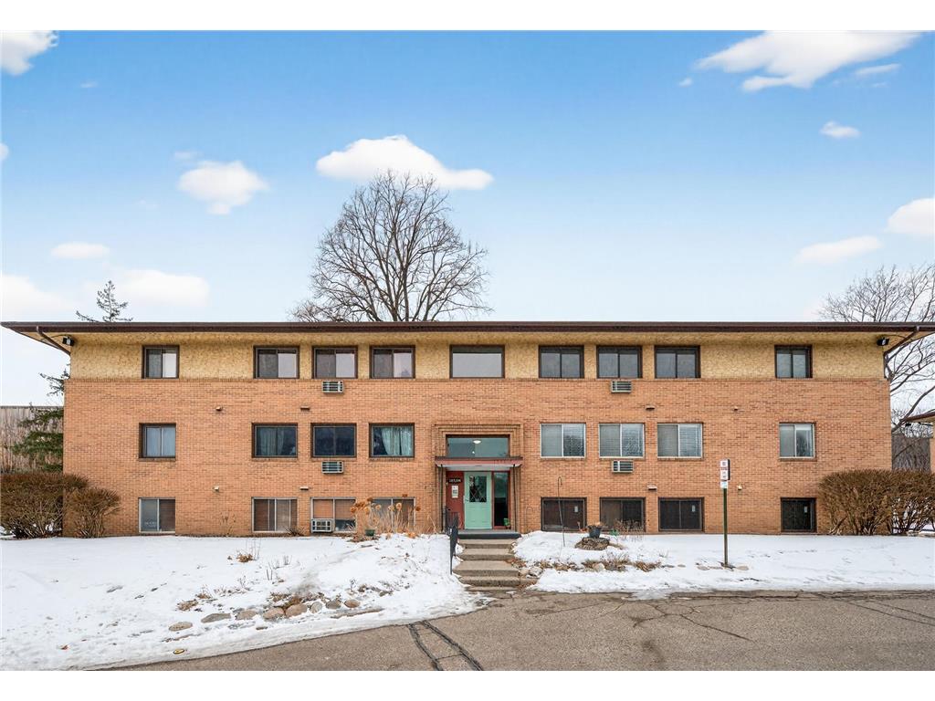 2341 Unity Avenue N Golden Valley MN 55422 7020320 image2