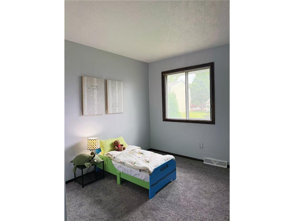 2342 Dorland Drive Maplewood MN 55119 7100137 image11