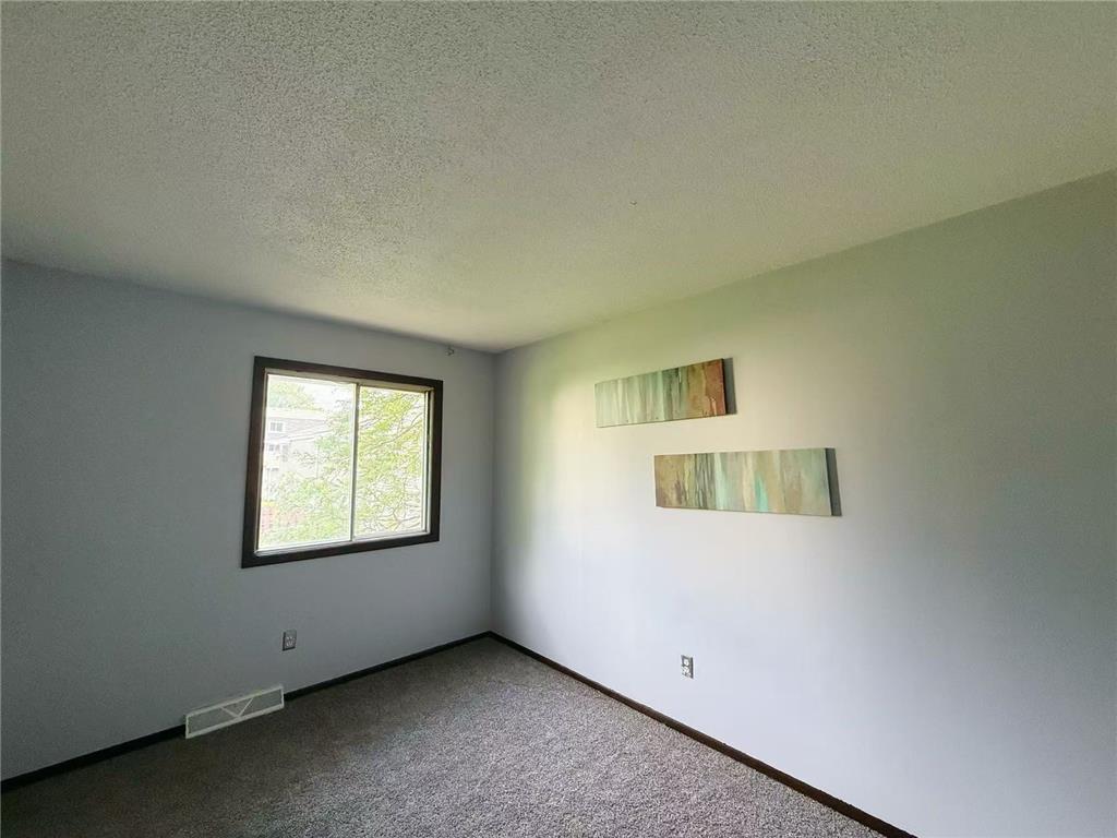 2342 Dorland Drive Maplewood MN 55119 7100137 image12